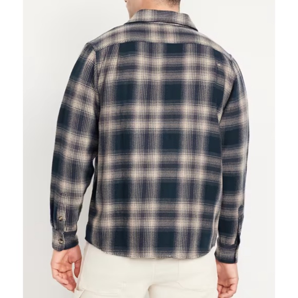 Old Navy Men’s Heavy Pink Plaid Pocket Over Shirt (Size XXL) - Picture 4 of 8